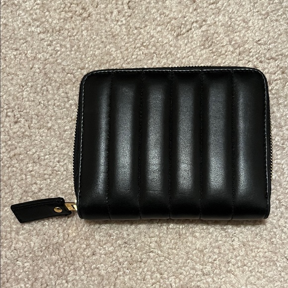 Saint Laurent Black Vicky Wallet with Gold Logo - Picture 2 of 8